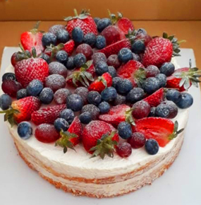 FOREST FRUIT sponge cake with strawberries, blueberries and Gypsophilia